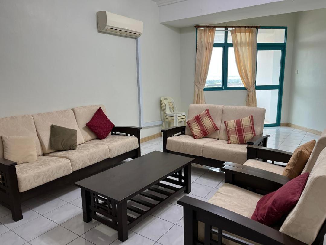 My Daily Homestay - Miri Times Square Room photo